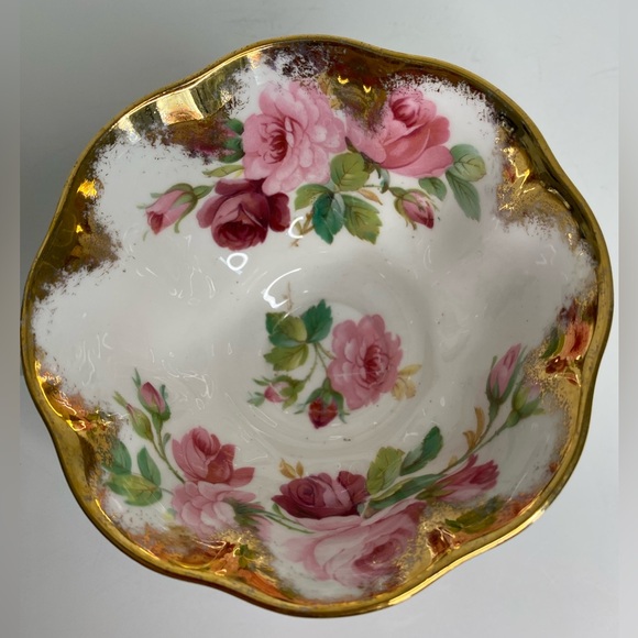 EUC RARE Royal Albert Crest Series Unnamed Gold Rose Bone China Teacup Saucer - Picture 7 of 10